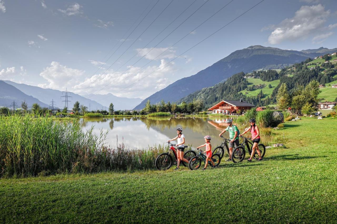 H21 - Modernes Ferienhaus 145Qm, 4Sz, Wellnessbereich Mit Sauna Und Dachterrasse Mit Panoramablick, Kuehlen Und Heizen Mit Geothermie Fügen Kültér fotó